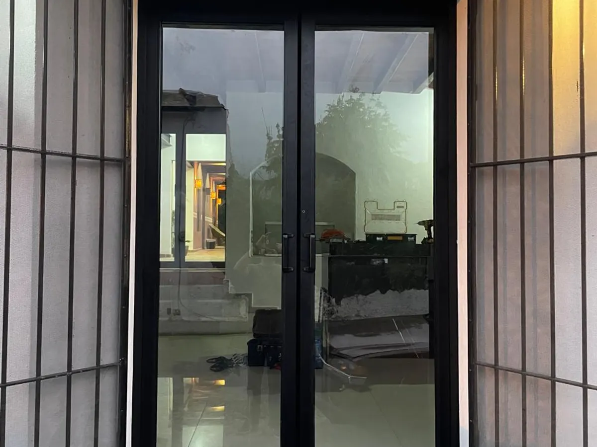 Puertas batientes línea pesada 1750