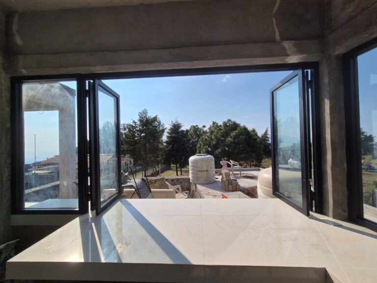 Ventana tipo colgante